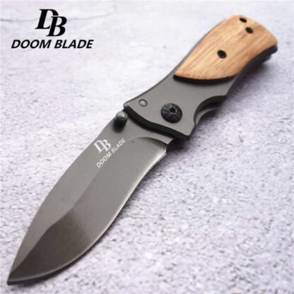folding hunting knife